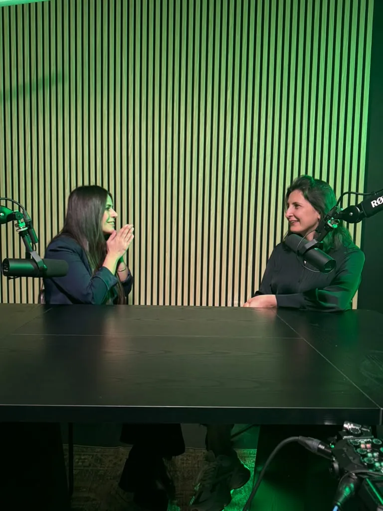 Two guests in conversation during the first podcast recording at the World Park studio