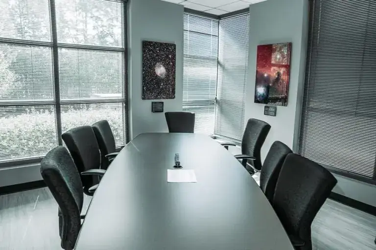 Nova meeting room for 8 people at World Park Alpharetta